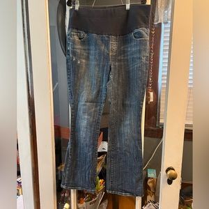 Great condition size L maternity jeans.